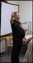 8287_Tanzrunde_der_Tanzmeister_deutet_die_Richtung.jpg